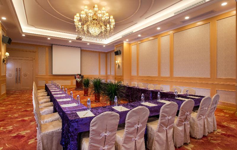 Vienna Hotel Guangzhou Airport Exterior photo
