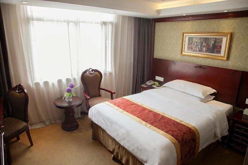 Vienna Hotel Guangzhou Airport Exterior photo