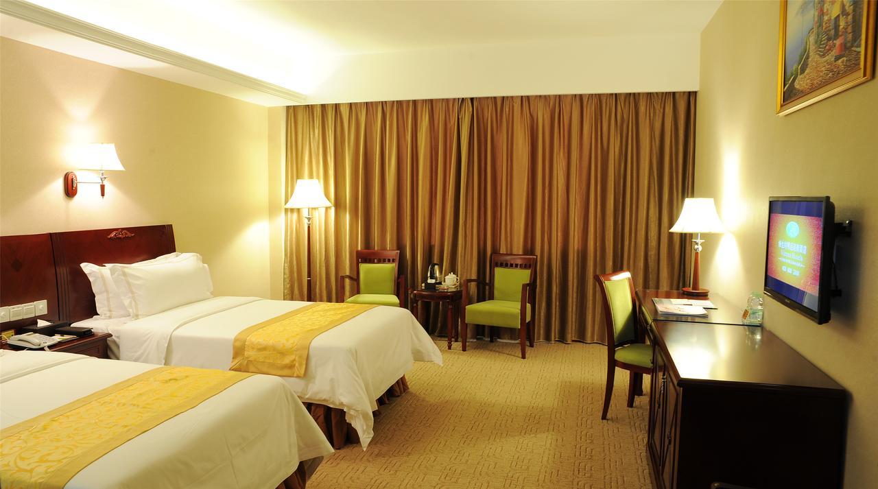 Vienna Hotel Guangzhou Airport Exterior photo